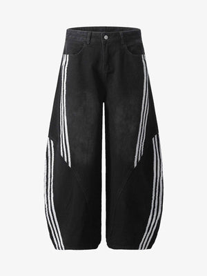 Gestreifte Barrel Jeans mit weißen Seitenstreifen – Schwarz, Vorderseite flach | XoKool