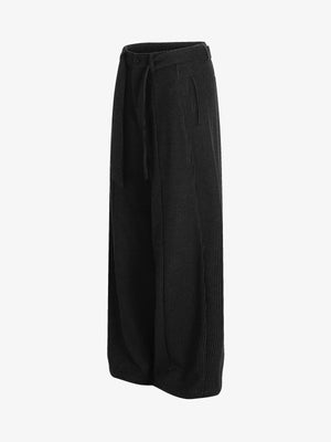 Pantalones plisados de pierna ancha – negro, vista lateral plana | XoKool