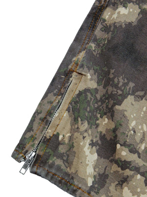 Embrace laid-back utility with the Camo Baggy Wide Leg Pockets Cargo Pants — a functional staple with bold streetwear appeal. Made from a breathable cotton blend, these relaxed-fit pants feature a drawstring waistband for customizable comfort and multiple