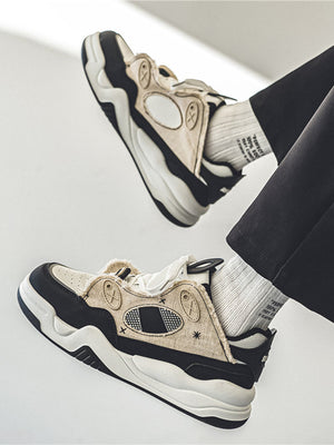Retro Chunky Sneaker – Schwarz am Model | XoKool