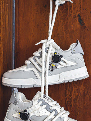 Zapatillas skate con cordones de cuerda – colgadas de los cordones | XoKool