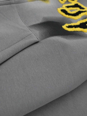 Stern Zip Hoodie – Nahaufnahme des Chenille-Schriftzugs | XoKool