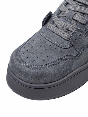 Suede-look platform sneakers – Grey toe close-up | XoKool