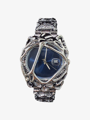 Abstrakte Uhr mit Molten-Frame in Silber – Blaues Zifferblatt, Vorderansicht | XoKool