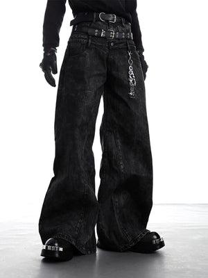 Acid Wash Wide Leg Jeans – Schwarz am Model, Vorderansicht mit Kette | XoKool