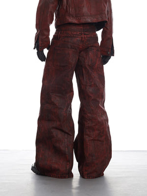 Acid Wash Wide Leg Jeans – Burgunderrot am Model, Rückansicht | XoKool