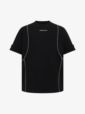 Boxy T-Shirt mit Kontrastnähten und Knopfbündchen – Schwarz, Vorderseite | XoKool