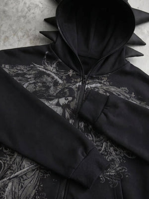 Zip Hoodie mit Engel-Grafik und Spikes an der Kapuze – Flat Lay, Kapuze und Grafik | XoKool