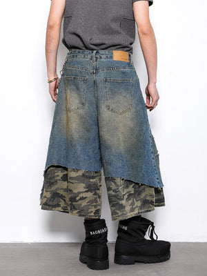 Asymmetrische Distressed Jorts mit Camo-Layer – am Model, Rückseite | XoKool