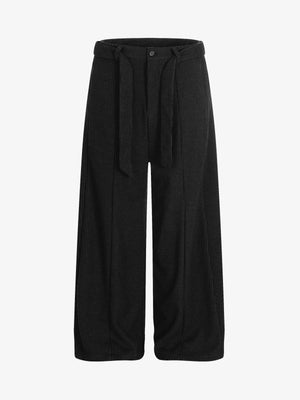 Pantalones plisados de canalé fino con cinturón para atar – negro, vista frontal plana | XoKool