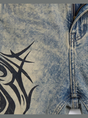 Tribal Jeans – Sand Washed, Print und Reißverschluss Nahaufnahme | XoKool