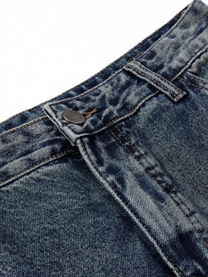 Dirty wash barrel jeans – waist button close-up | XoKool