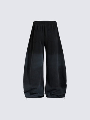 Barrel sweatpants – Black, back view | XoKool