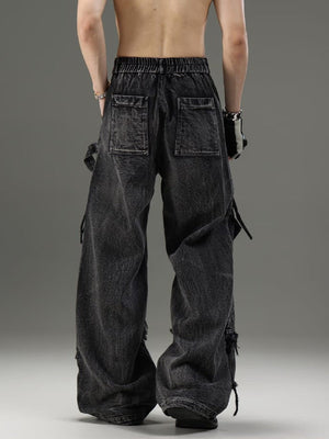 Schwarze Cargo Jeans – am Model, hinten | XoKool