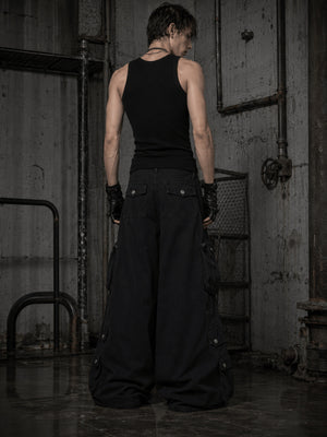 Pantalones cargo baggy negros con cremalleras y broches – en modelo, vista trasera | XoKool