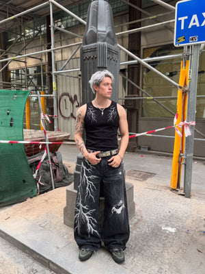 Lightning Print Baggy Jeans – street photo, front | XoKool