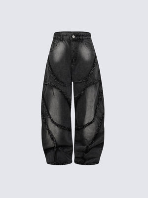 Schwarze Barrel Jeans mit ausgefransten Spiralnähten – Vorderseite flach (heller) | XoKool