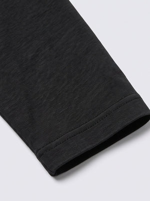 Black cat long sleeve tee – sleeve cuff close-up | XoKool