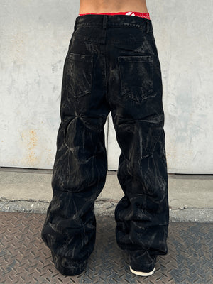 Crinkle Baggy Jeans – on model, back | XoKool