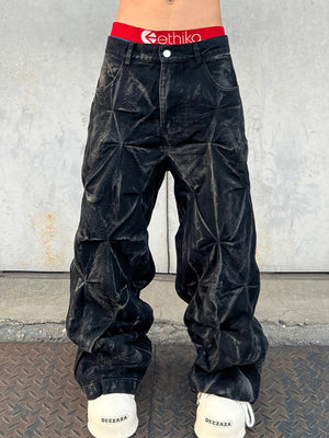 Crinkle Baggy Jeans – on model, front | XoKool