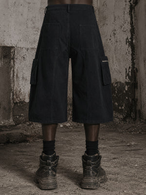 Cargo-Shorts zum Schnüren – Schwarz, am Model von hinten | XoKool