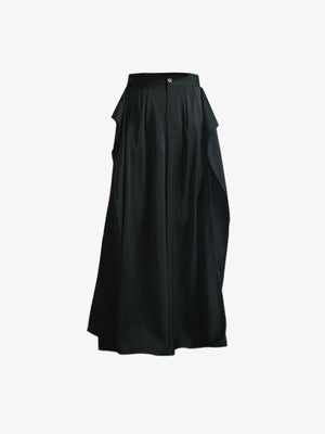 Schwarze plissierte Wide Leg Hakama Hose – Vorderansicht flach | XoKool