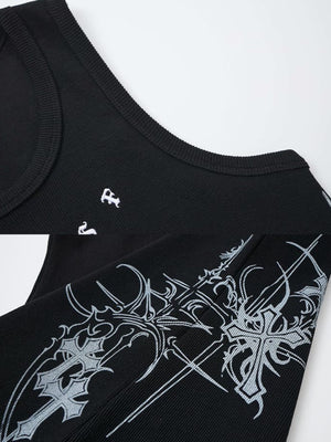 Camiseta sin mangas con estampado gótico – negro, detalle del cuello y el estampado lateral | XoKool