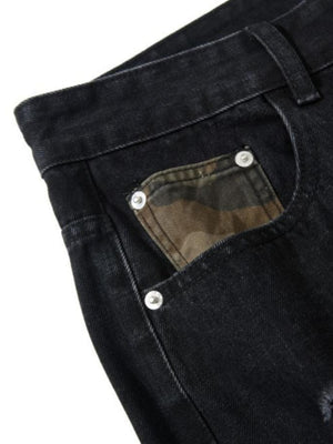 Jorts negros rotos con dobladillo de camuflaje en capas – detalle del bolsillo frontal con camuflaje | XoKool
