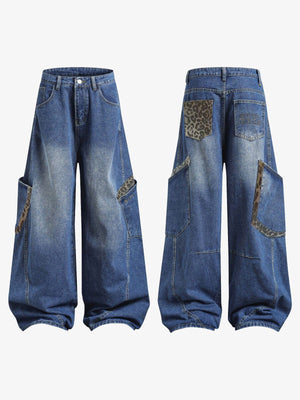 Blaue Baggy Cargo Jeans mit Leopardenmuster-Besatz – Vorder- und Rückseite, flach | XoKool