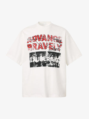 Slogan T-Shirt mit Stehkragen und rotem Distressed Print – Weiß, Vorderseite | XoKool