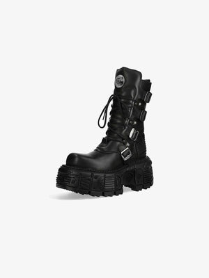 Gothic Plateau-Boots mit Schnallen und Metallbesatz – einzelner Boot, Seitenansicht | XoKool