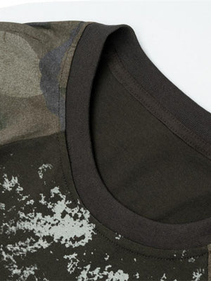 Camo sleeve raglan tee – Neckline detail | XoKool