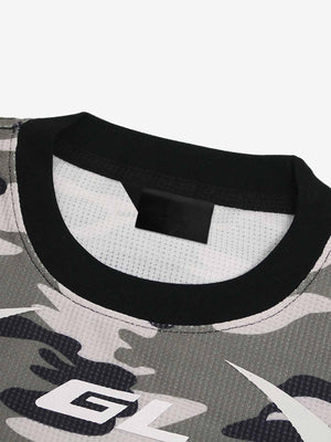 Graues Camo Mesh Longsleeve Trikot mit Tribal-Streifen – Kragen in der Nahaufnahme | XoKool