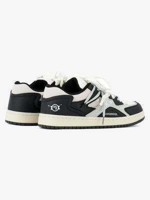 Star patch skate sneakers – Black/White, pair back 3/4 | XoKool
