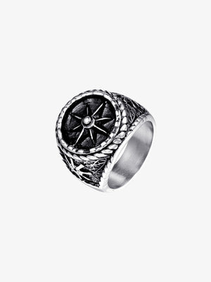 Anillo de sello con estrella de brújula y esmalte negro – Plata, en ángulo | XoKool