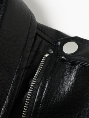 Chaqueta biker corta – detalle del broche y el cuello | XoKool