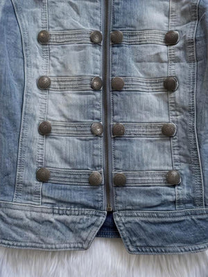 Cropped Denim Hussar Jacket with Button Frogging – button frogging and zip close-up | XoKool
