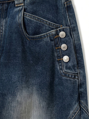 Jeans mit doppeltem Bund – Nahaufnahme der Knopflasche an der Seitentasche | XoKool