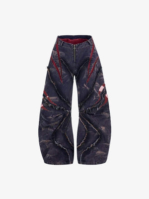 Jeans deconstruidos deshilachados con paneles rasgados rojos – rojo, vista frontal en plano | XoKool