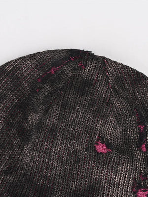 Distressed Beanie – Schwarz-Pink, Nahaufnahme des Strickstoffs | XoKool