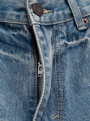 Bell bottom jeans – zip fly close-up | XoKool