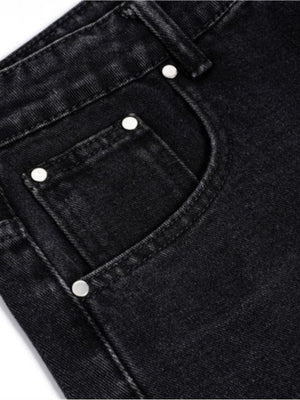 Frayed cargo jeans – Washed Black front pocket close-up | XoKool