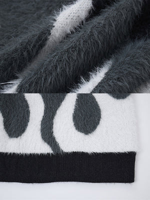 Fuzzy flame sweater – fuzzy texture and hem close-up | XoKool