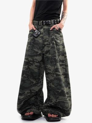 Camo jeans – on model, front close | XoKool