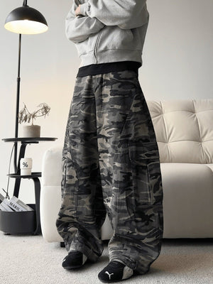 Grey camo cargo jeans – on model, side | XoKool