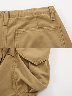 Heart pocket cargo pants – Khaki back pocket and cargo flap close-up | XoKool