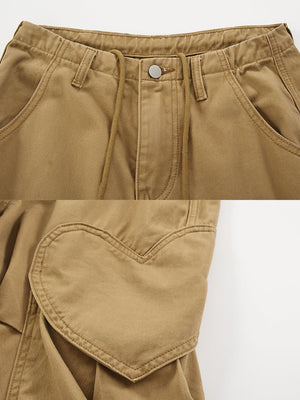 Heart pocket cargo pants – Khaki waistband and heart pocket close-up | XoKool
