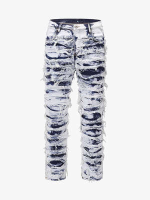 Jeans apilados con efecto lavado con lejía y bajos deshilachados – Azul, vista frontal en plano | XoKool