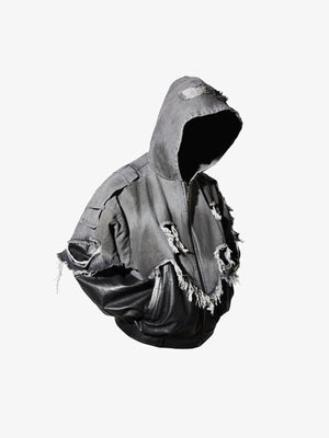 Kunstlederjacke mit Kapuze und Distressed Denim Layer – seitlich von schräg | XoKool