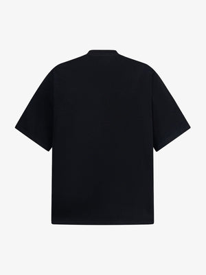 Camiseta boxy con letras cursivas de perlas – Negro, vista trasera | XoKool